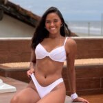 veluie Biquini Saia com Top Meia Taça e Calcinha Asa Delta Ibiza-marquinha-praia-ferias-verao-festa-passeio-viagens_Branco