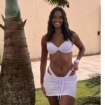 veluie Biquini Saia com Top Meia Taça e Calcinha Asa Delta Ibiza-marquinha-praia-ferias-verao-festa-passeio-viagens_Branco