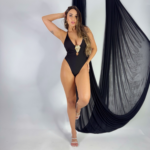Maio com decote Desejo Cor Preto